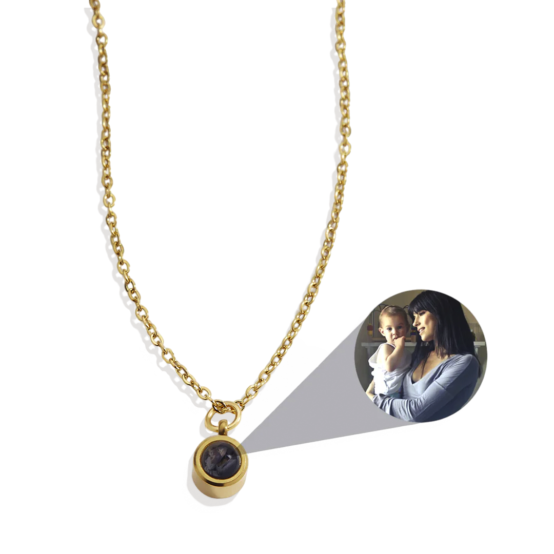 Memorable Moments Necklace